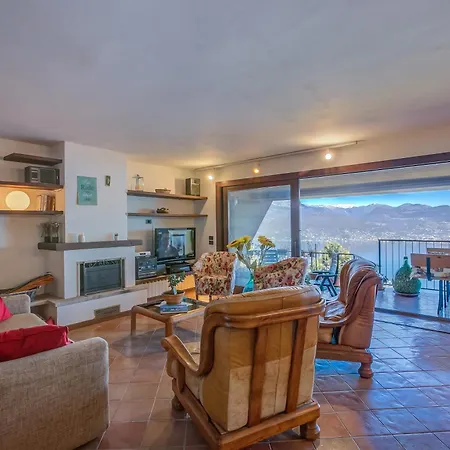 Apartment Isola Bella: Maggiore View Terrace In - Happy Stresa