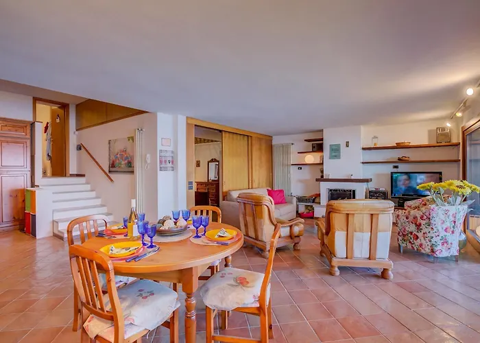 Isola Bella View - Happy *